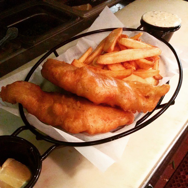 Beer Battered Fish & Chips..... Nice and crispy. Just need malt vinegar and a pint of 1920's lager. - from Instagram